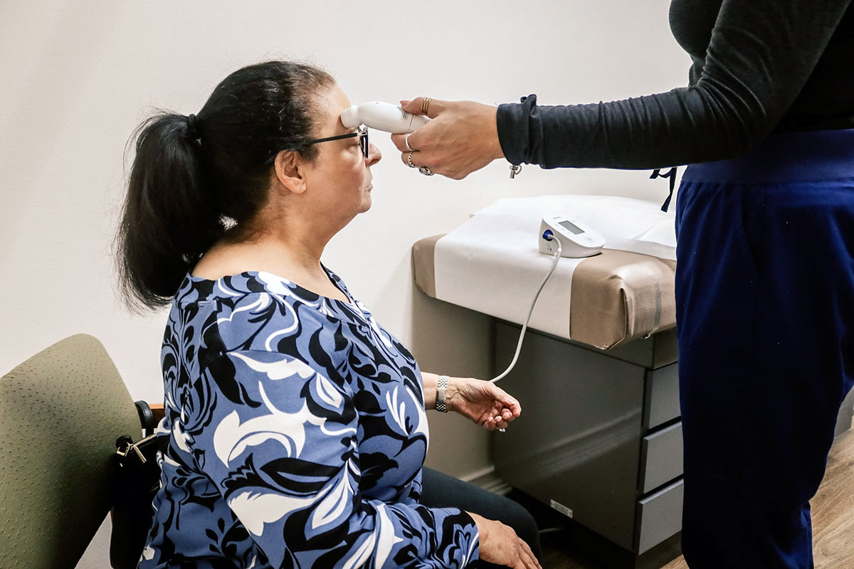 Patient consultation at Helena Internal Medicine